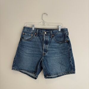 Levi’s Classic Blue Denim Jean Shorts for Women
